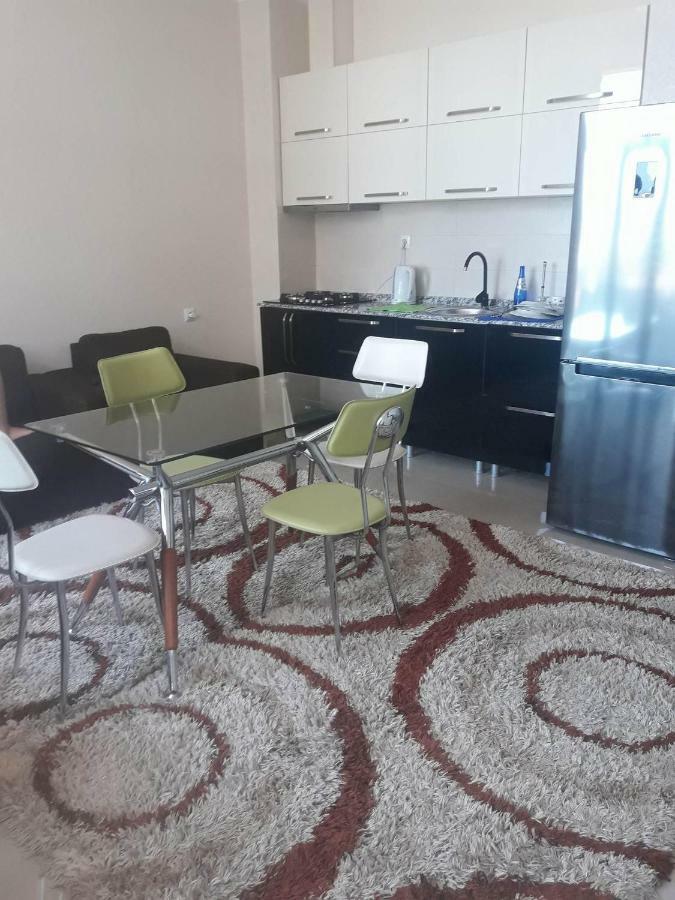 Apartament In The Centre Batoumi Extérieur photo